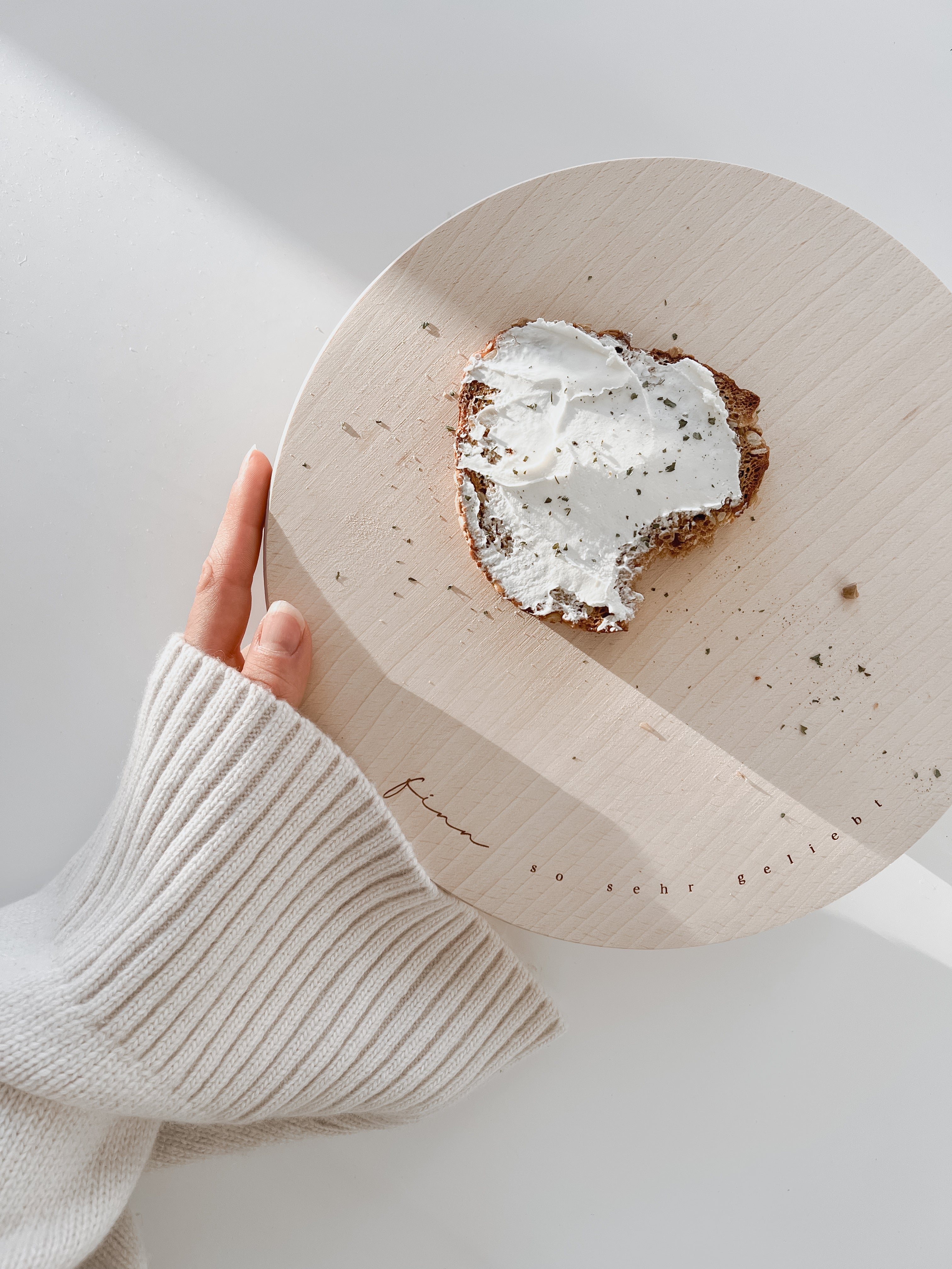 Frühstücksbrettchen personalisiert - so sehr geliebt