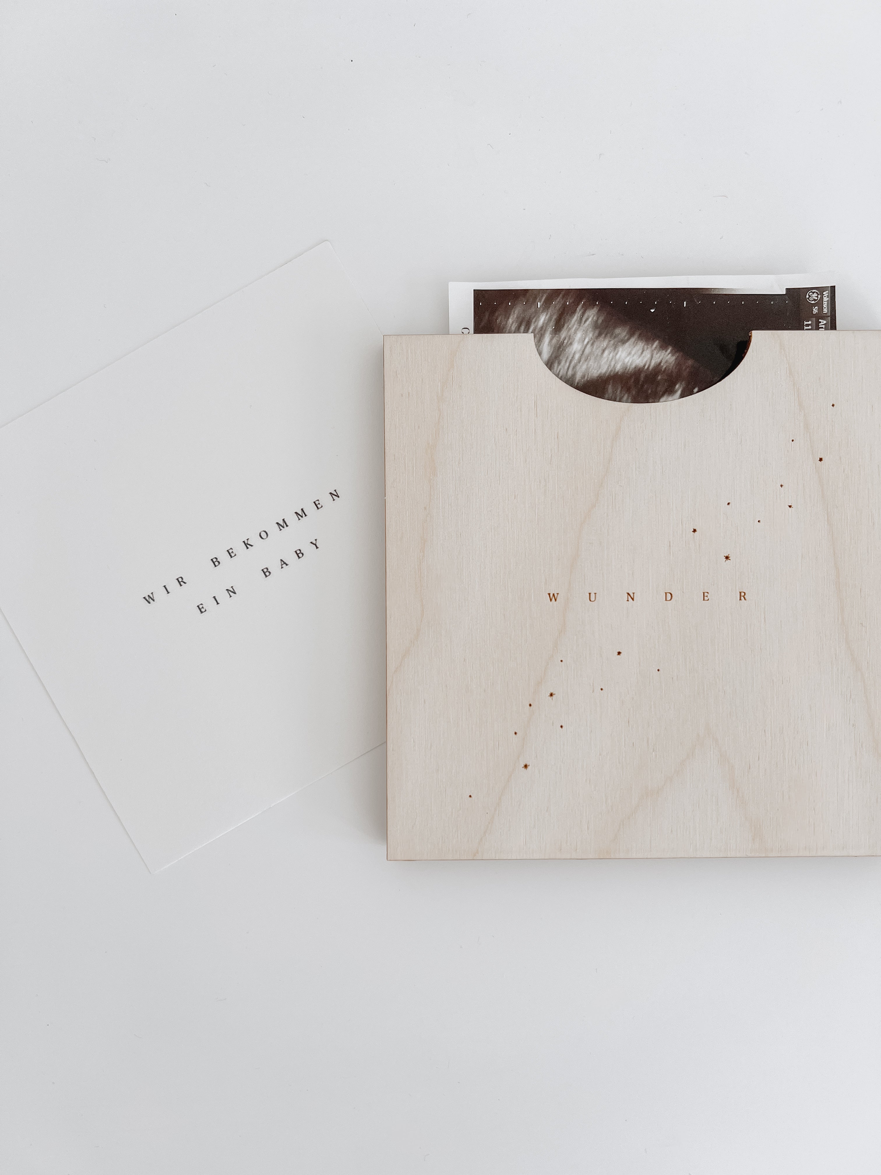 Schwangerschaftsverkündung - minimalistisch