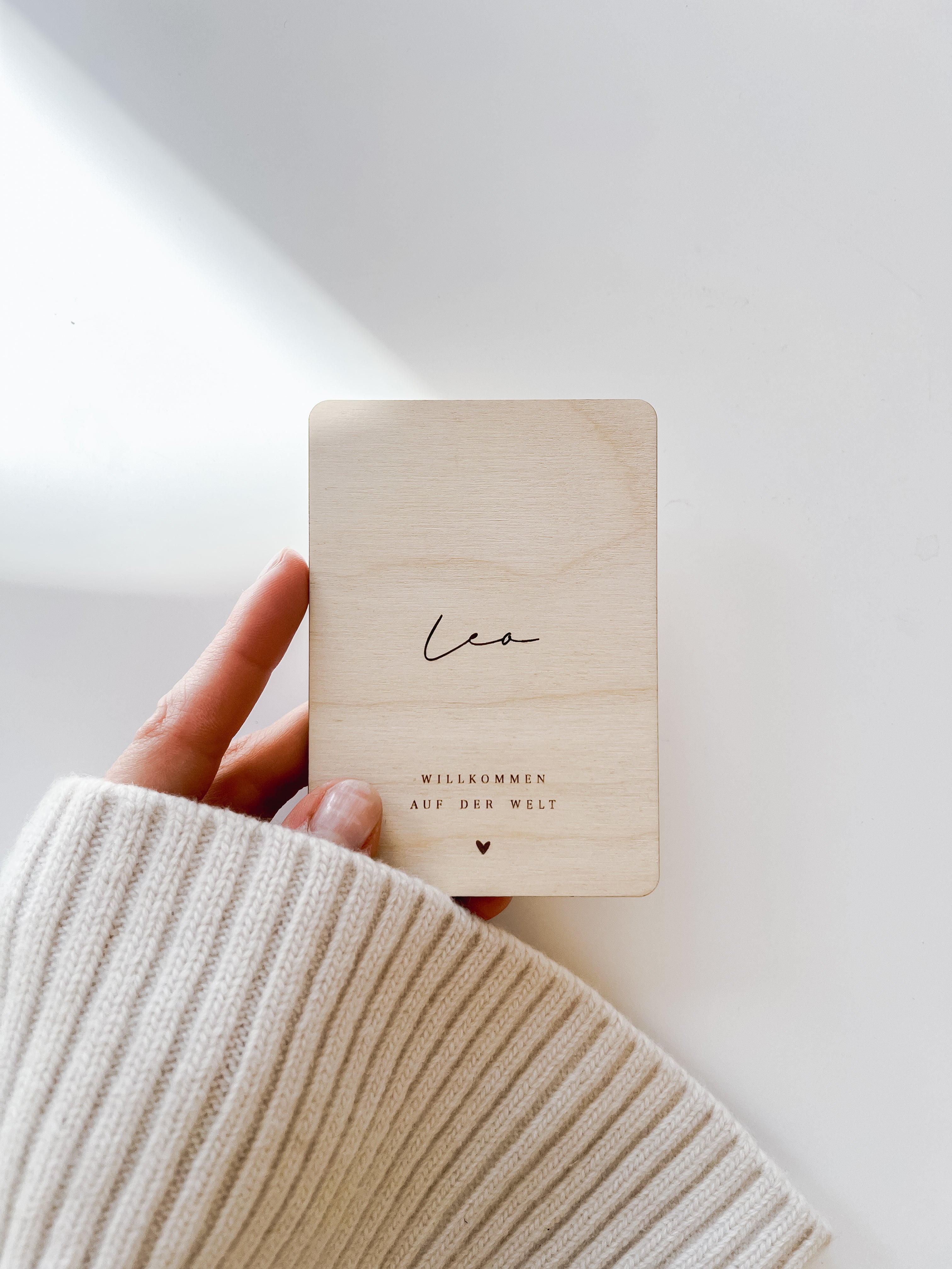 Karte zur Geburt aus Holz personalisiert mit Namen