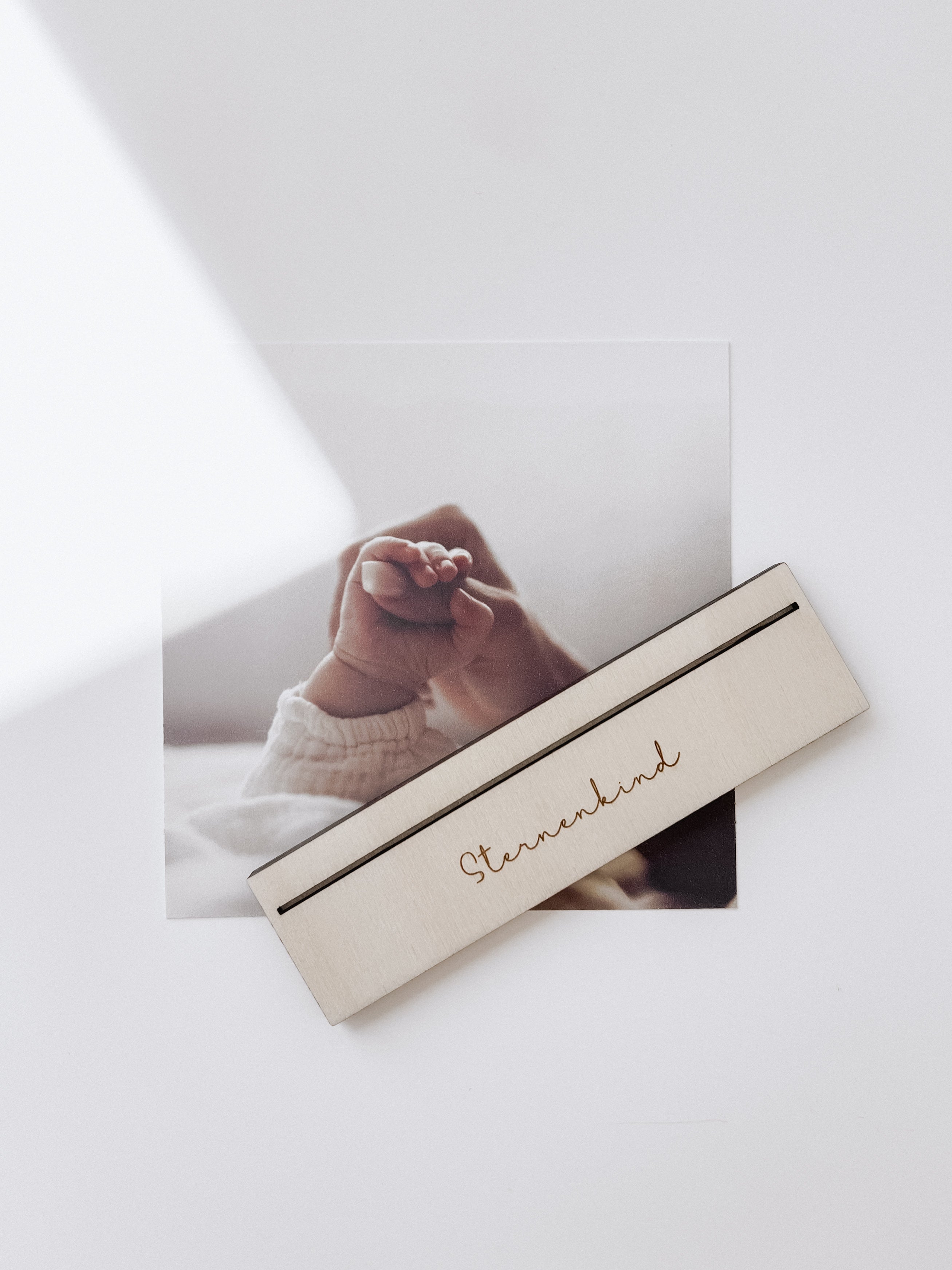 Kartenhalter aus Holz - Sternenkind