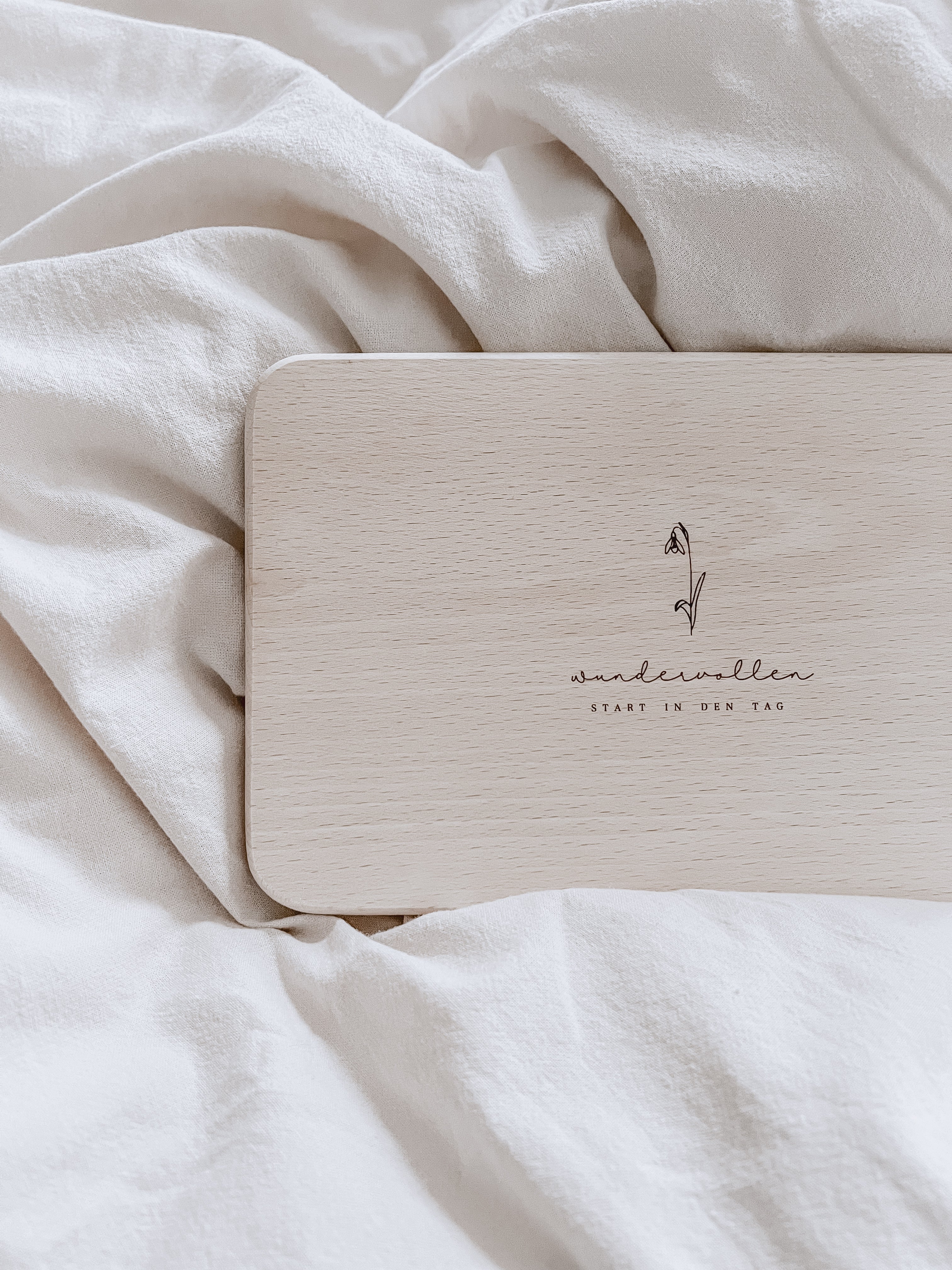 Frühstücksbrettchen mit Gravur - wundervollen Start in den Tag