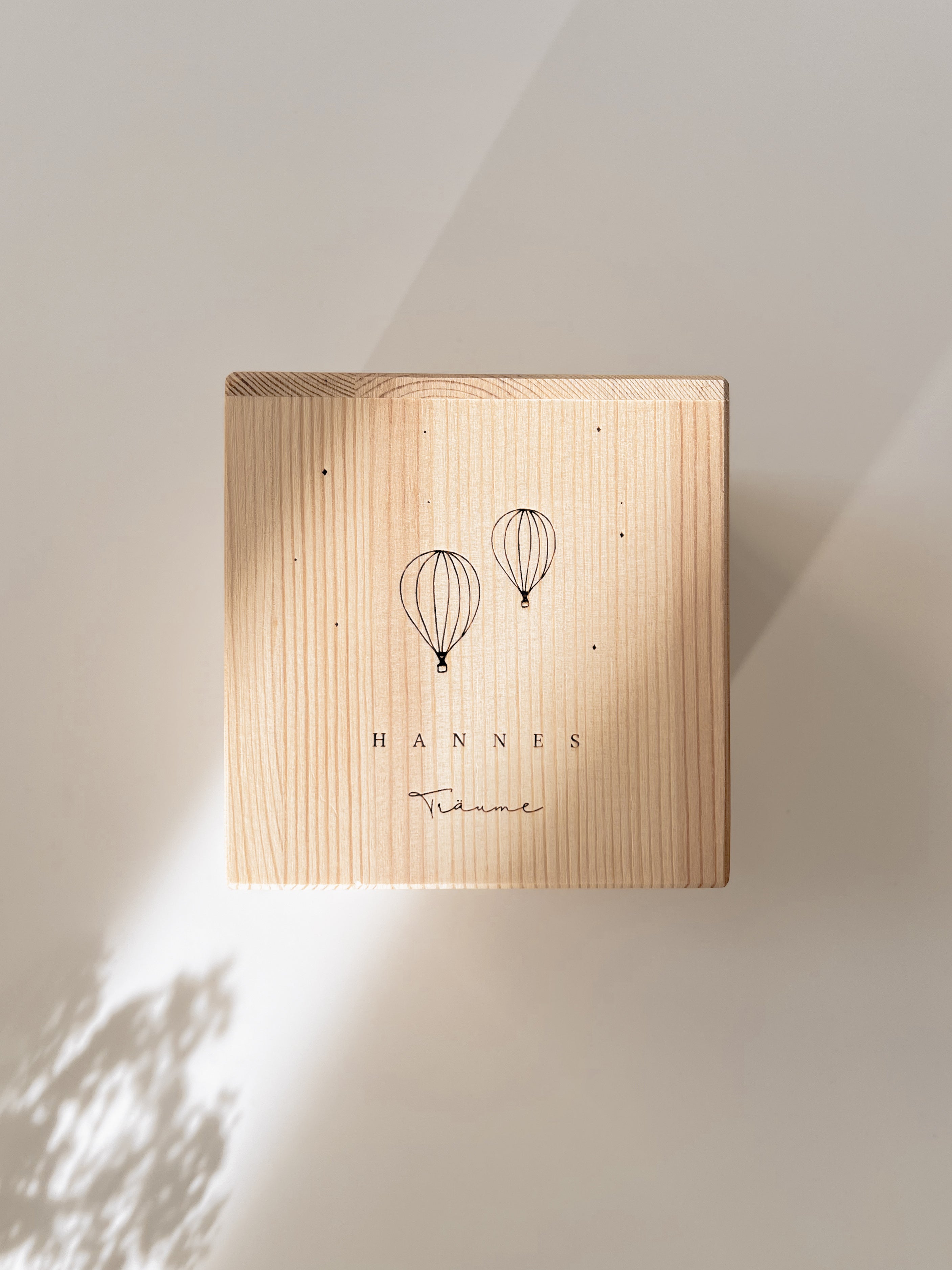 Nachhaltige Spardose aus Holz personalisiert – umweltfreundliches Geldgeschenk mit Gravur – natürliches Material